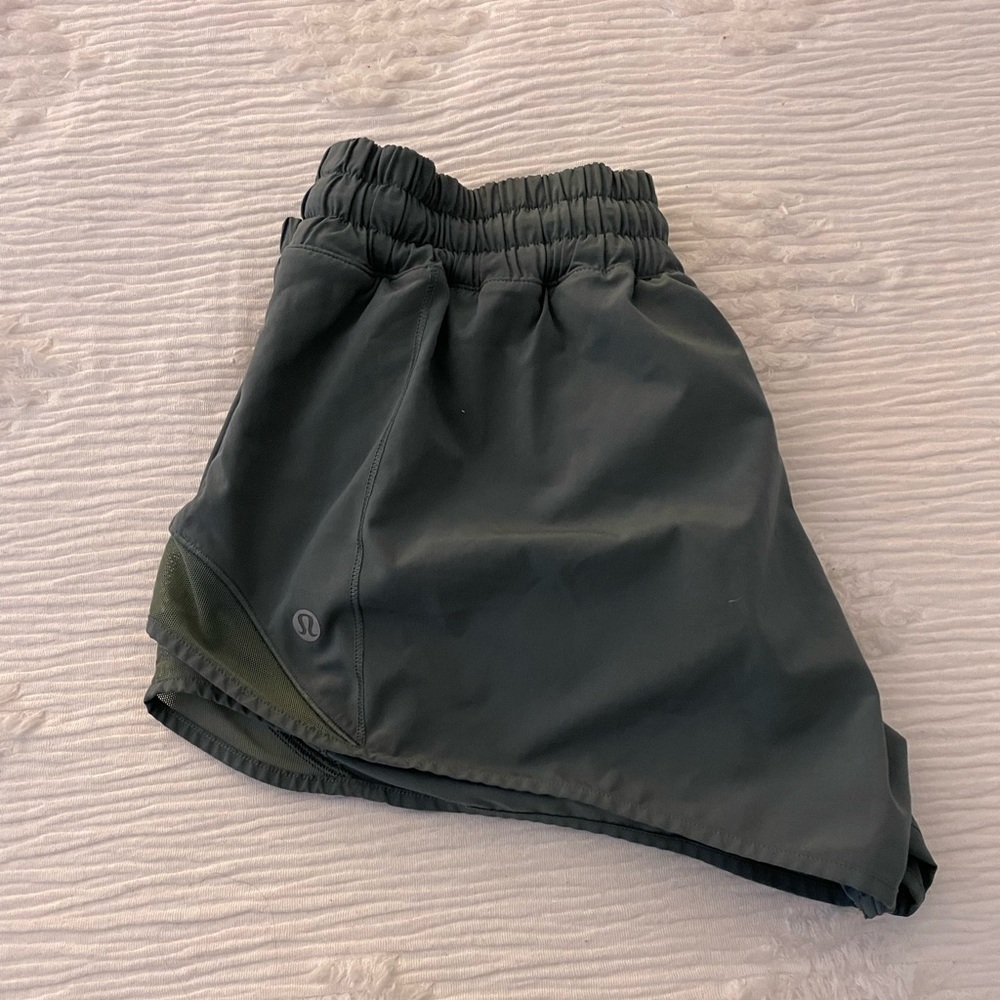 Hotty hot low rise 2.5 shorts
